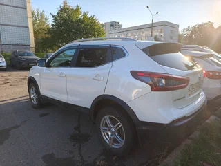 2019 Nissan Qashqai II Рестайлинг, белый, 1800000 рублей, вид 4