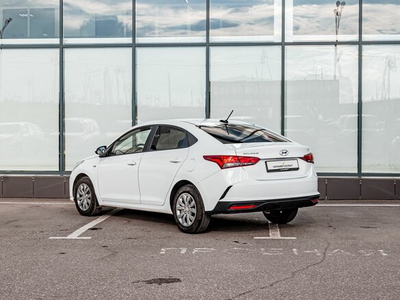 2020 Hyundai Solaris II Рестайлинг, белый - вид 5