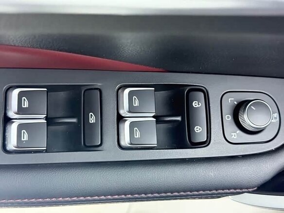 2022 Geely Coolray (Binyue) I, красный, 1120999 рублей - вид 9