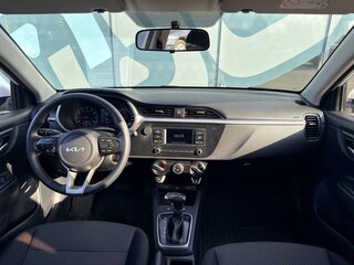 2021 Kia Rio IV Рестайлинг, белый, 1447000 рублей, вид 2