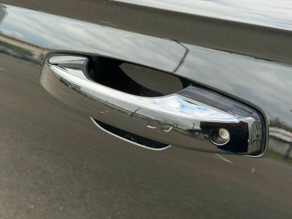 2026 Geely Monjaro I Рестайлинг 2 (China Market), чёрный, 4200000 рублей - вид 13