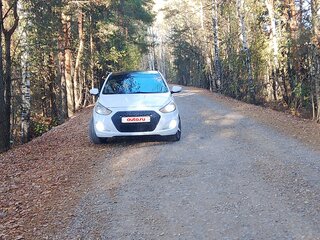 2012 Hyundai Solaris I, белый, 400000 рублей, вид 4