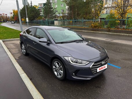 2017 Hyundai Elantra VI (AD), серый, 1550000 рублей, вид 2