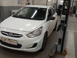 2014 Hyundai Solaris I, белый, 450000 рублей, вид 1