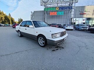 2000 Toyota Crown X (S150), белый, 430000 рублей, вид 3