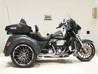 2025 Harley-Davidson Tri Glide, серый, 2769000 рублей, вид 2