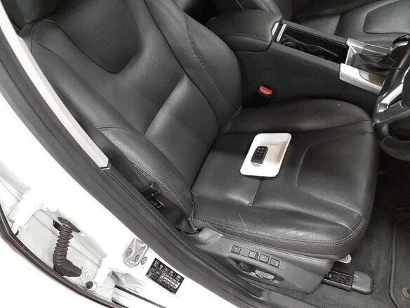 2015 Volvo V60 I Рестайлинг, белый, 1850000 рублей - вид 14