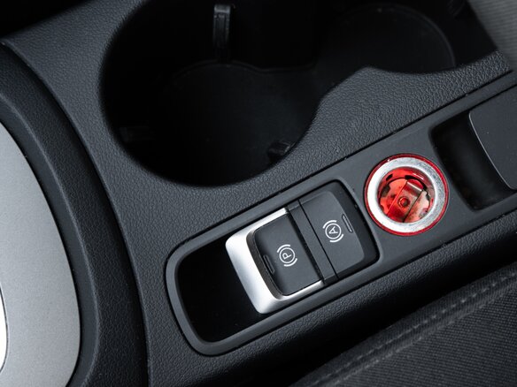 2012 Audi Q3 I (8U), серый, 1450000 рублей - вид 15