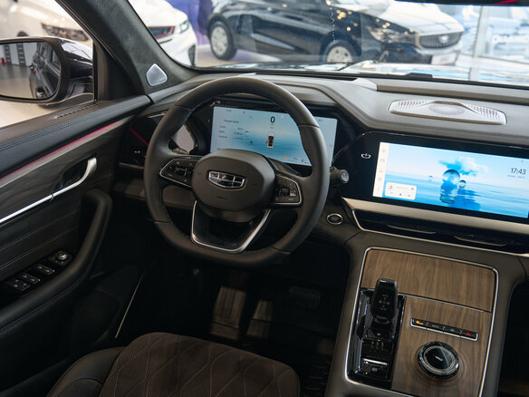 2026 Geely Monjaro I, чёрный, 4954990 рублей - вид 33