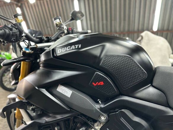 2022 Ducati Streetfighter V4, чёрный, 1950000 рублей - вид 13