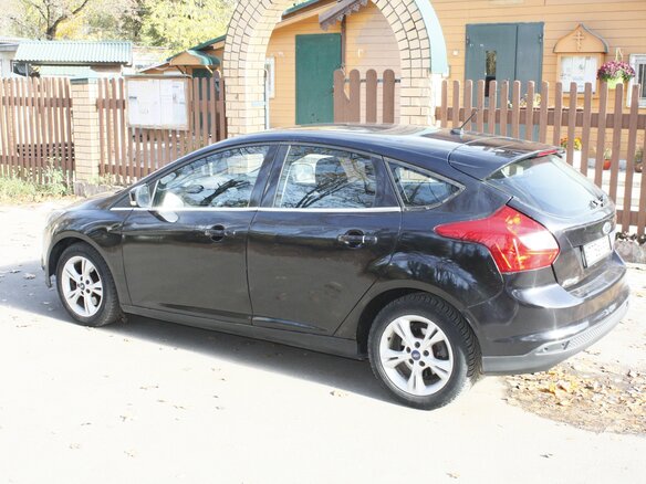 2011 Ford Focus III, чёрный, 595000 рублей - вид 5