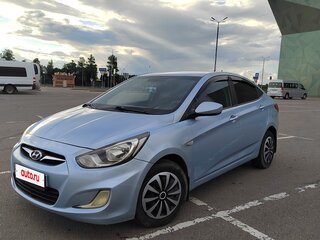 2013 Hyundai Solaris I, серый, 750000 рублей, вид 2