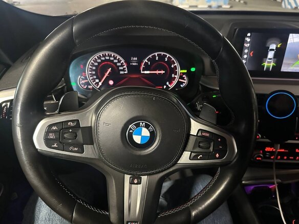 2018 BMW 6 серии Gran Turismo 630d IV (G32), красный, 3300000 рублей - вид 9