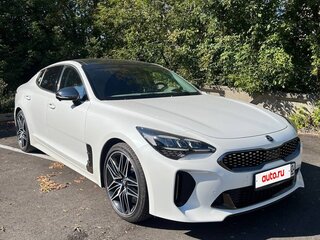 2020 Kia Stinger I Рестайлинг, белый, 3700000 рублей, вид 3