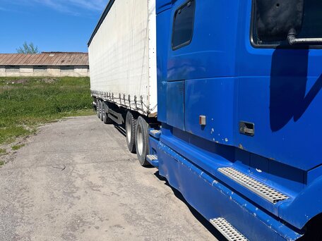 2002 Volvo VNL, синий, 1800000 рублей, вид 5