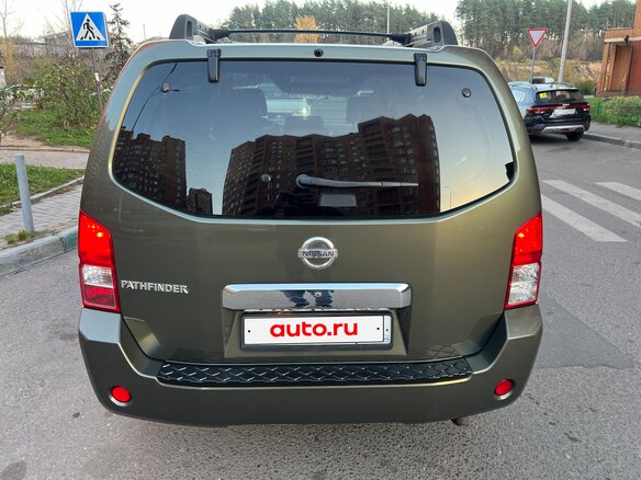 2005 Nissan Pathfinder III, зелёный - вид 5