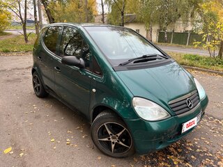 2000 Mercedes-Benz A-Класс 140 I (W168), зелёный, 370000 рублей, вид 1