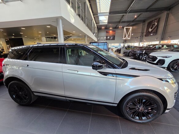 2024 Land Rover Range Rover Evoque II Рестайлинг, серый, 5770000 рублей - вид 3