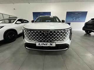 2026 Changan UNI-S I Рестайлинг, белый, 3249900 рублей, вид 2