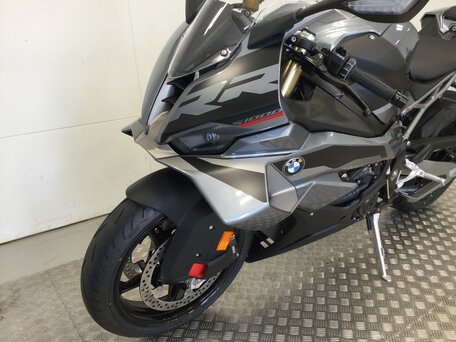 2026 BMW S 1000 RR, серый, 2192000 рублей, вид 3