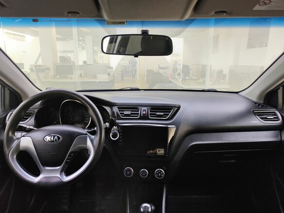 2016 Kia Rio III Рестайлинг, чёрный, 830000 рублей - вид 13