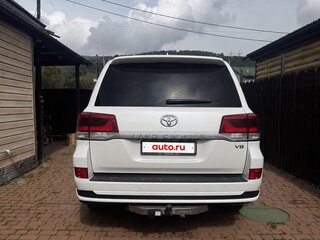 2019 Toyota Land Cruiser 200 Series Рестайлинг 2, белый, 9550000 рублей, вид 4