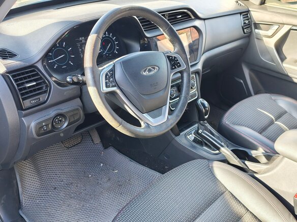2017 Chery Tiggo 3 I, белый, 590000 рублей - вид 4