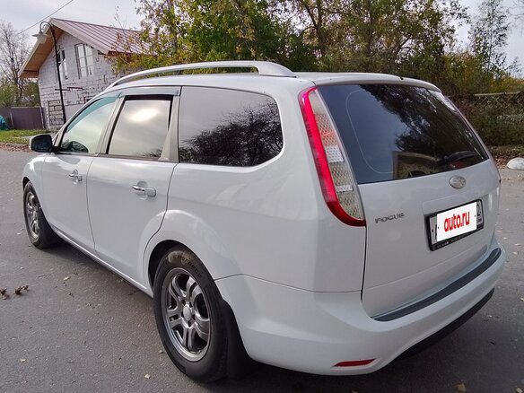 2010 Ford Focus II Рестайлинг, белый, 665000 рублей - вид 17