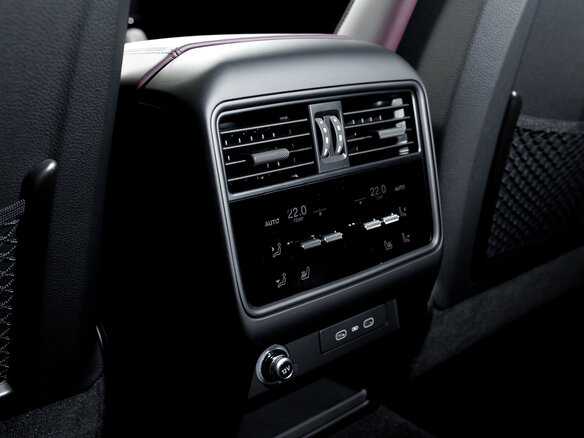 2026 Porsche Cayenne Coupé III Рестайлинг, серый, 24200000 рублей - вид 13