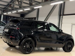 2026 Land Rover Range Rover Evoque L II Рестайлинг, чёрный, 6399000 рублей, вид 4