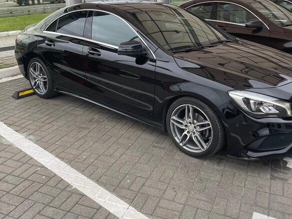 2016 Mercedes-Benz CLA 200 I (C117, X117) Рестайлинг, чёрный, 2350000 рублей - вид 3