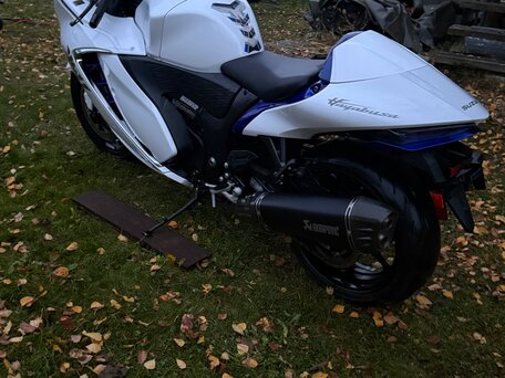 2024 Suzuki GSX 1300 R Hayabusa, белый, 1750000 рублей, вид 4