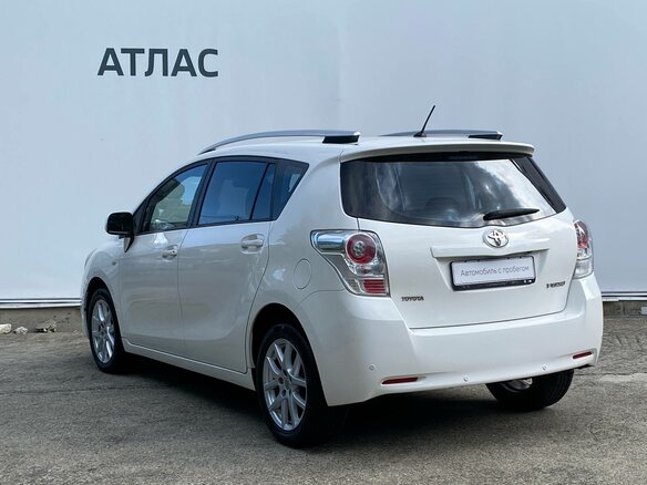 2011 Toyota Verso I, белый, 1190000 рублей - вид 5
