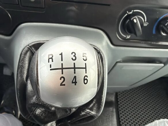 2013 Ford Transit, серебристый, 1290000 рублей - вид 19