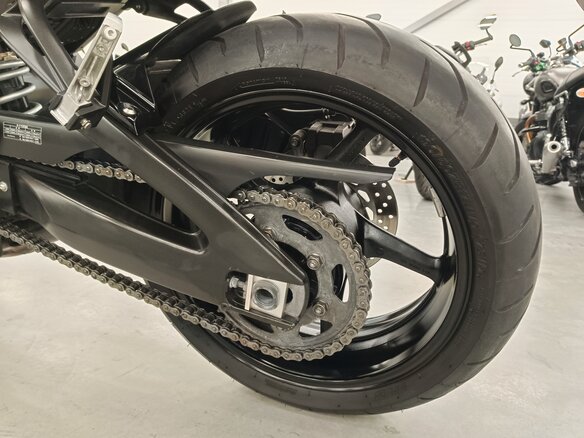 2013 Yamaha FZ1, чёрный, 550000 рублей - вид 14