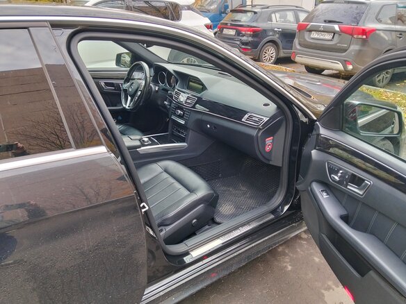 2015 Mercedes-Benz E-Класс 300 IV (W212, S212, C207) Рестайлинг, чёрный, 1950000 рублей - вид 7