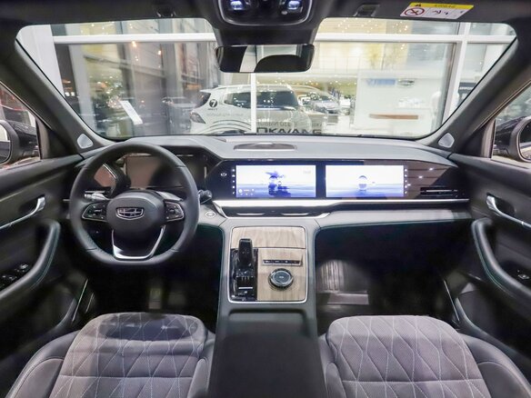 2026 Geely Monjaro I Рестайлинг, чёрный, 5107000 рублей - вид 15
