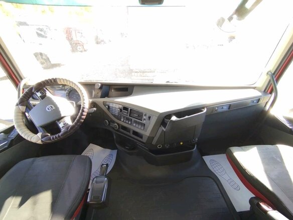 2016 Volvo FH, красный, 5741000 рублей - вид 4