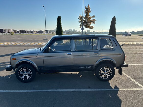 2012 Lada (ВАЗ) 2131 (4x4) 213105 I, серый, 630000 рублей - вид 7