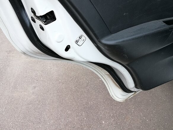 2011 Chevrolet Aveo I Рестайлинг, белый - вид 8