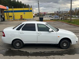 2011 Lada (ВАЗ) Priora I, белый, 300000 рублей, вид 2