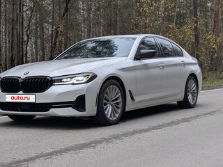 2021 BMW 5 серии 530i xDrive VII (G30/G31/G38) Рестайлинг, белый, 4990000 рублей, вид 1