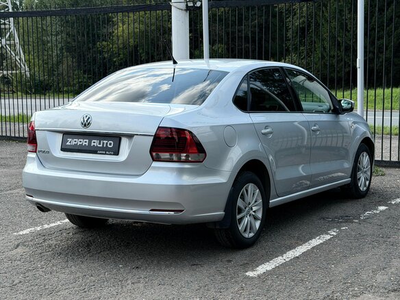 2016 Volkswagen Polo V Рестайлинг, серебристый - вид 3