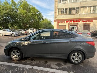 2011 Hyundai Solaris I, чёрный, 780000 рублей, вид 4