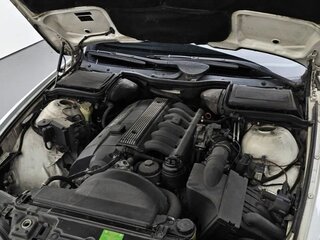 1996 BMW 5 серии 528i IV (E39), белый, 2400000 рублей, вид 5
