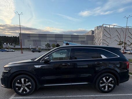 2021 Kia Sorento IV, чёрный, 3500000 рублей, вид 4