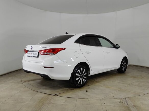 2023 Changan Alsvin, белый, 990000 рублей - вид 4