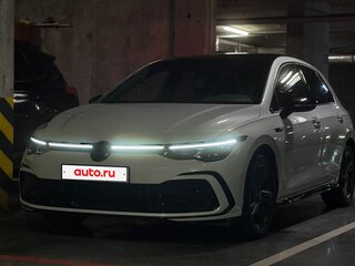 2021 Volkswagen Golf VIII, белый, 2600000 рублей, вид 3