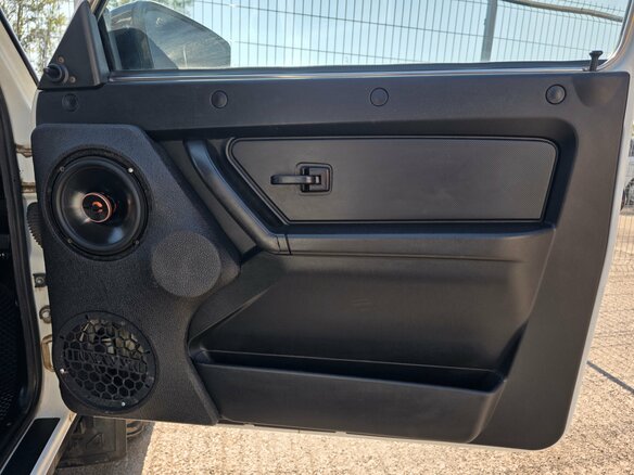 2017 Lada (ВАЗ) 2121 (4x4) I Рестайлинг, белый, 530000 рублей - вид 15