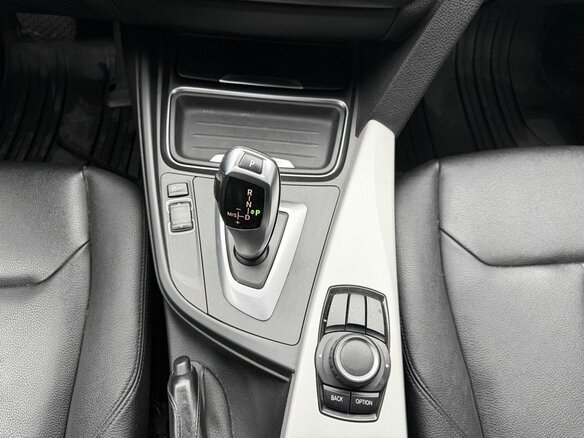 2013 BMW 3 серии 320i VI (F3x), белый, 1478000 рублей - вид 17